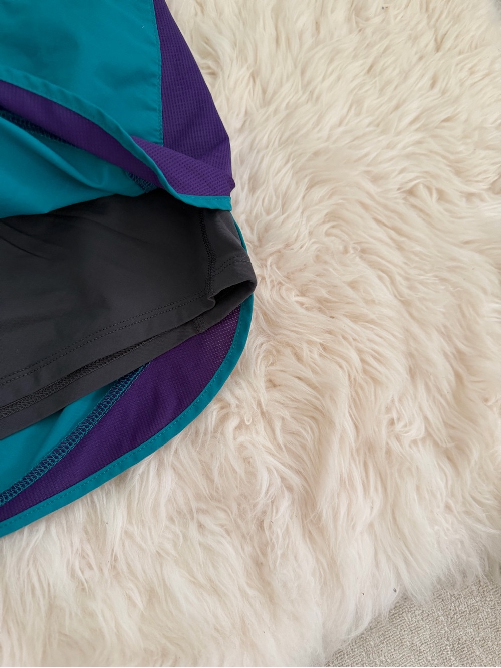 Patagonia Teal Skort with Purple Panels and Black Waistband Womens Sz M - Picture 3 of 3